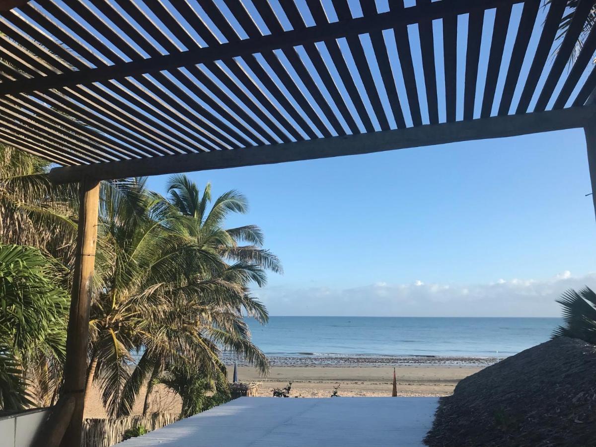 The Spot - Beachfront Sports Pousada إيكاري المظهر الخارجي الصورة